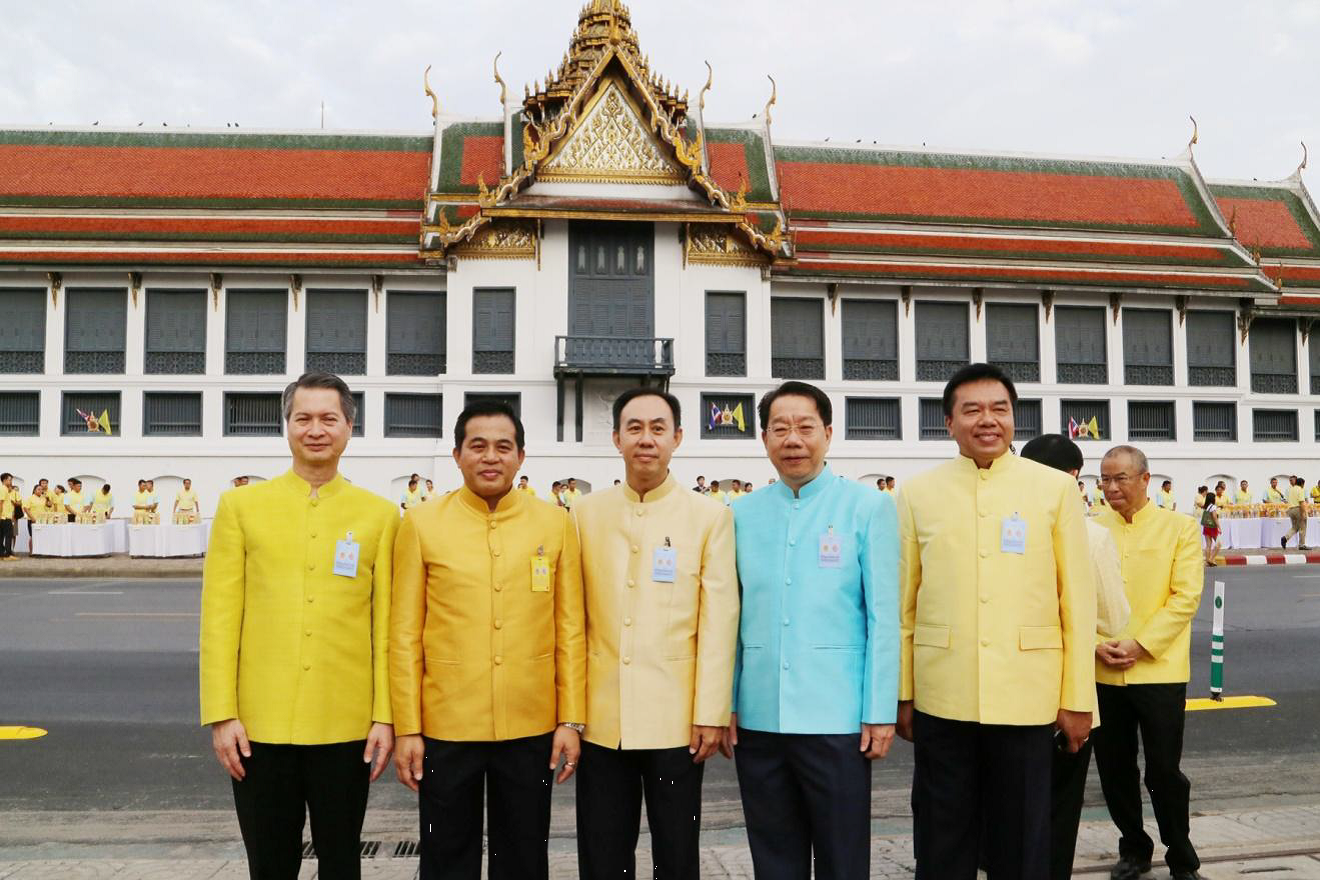EXIM Thailand Joins a Merit-making Ceremony to Celebrate the 70th Anniversary of His Majesty the King’s Coronation on June 9, 2016
