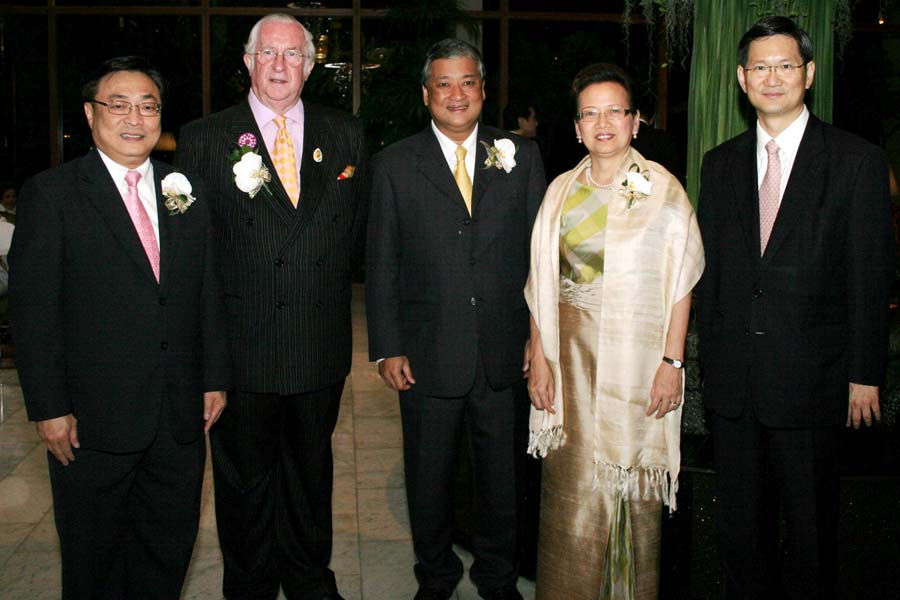 EXIM BANK ร่วมสนับสนุนงานซีไรต์ 2551